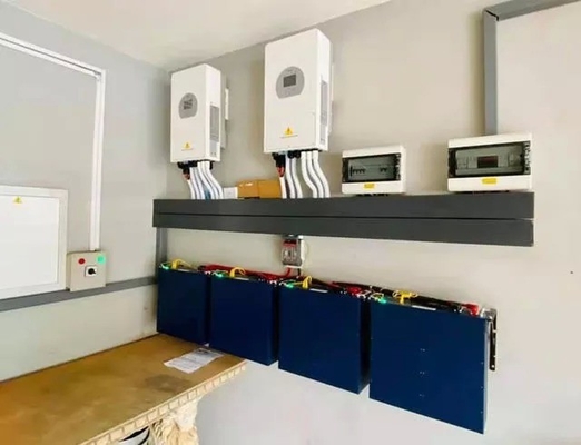 10kw driefasige Deye hybride omvormer voor zonne-hybride elektriciteitssysteem 380v